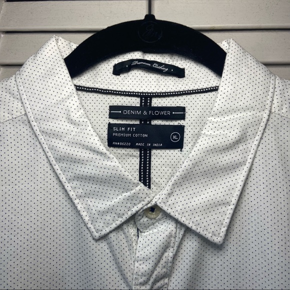 NWT White Patterned Button-down Sz XL - Picture 5 of 8